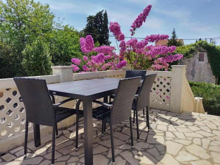Villa Kadinela, 200M From Kamenjak, Huge Quiet Garden With Barbecue, 2 New Kitchens Премантура Экстерьер фото